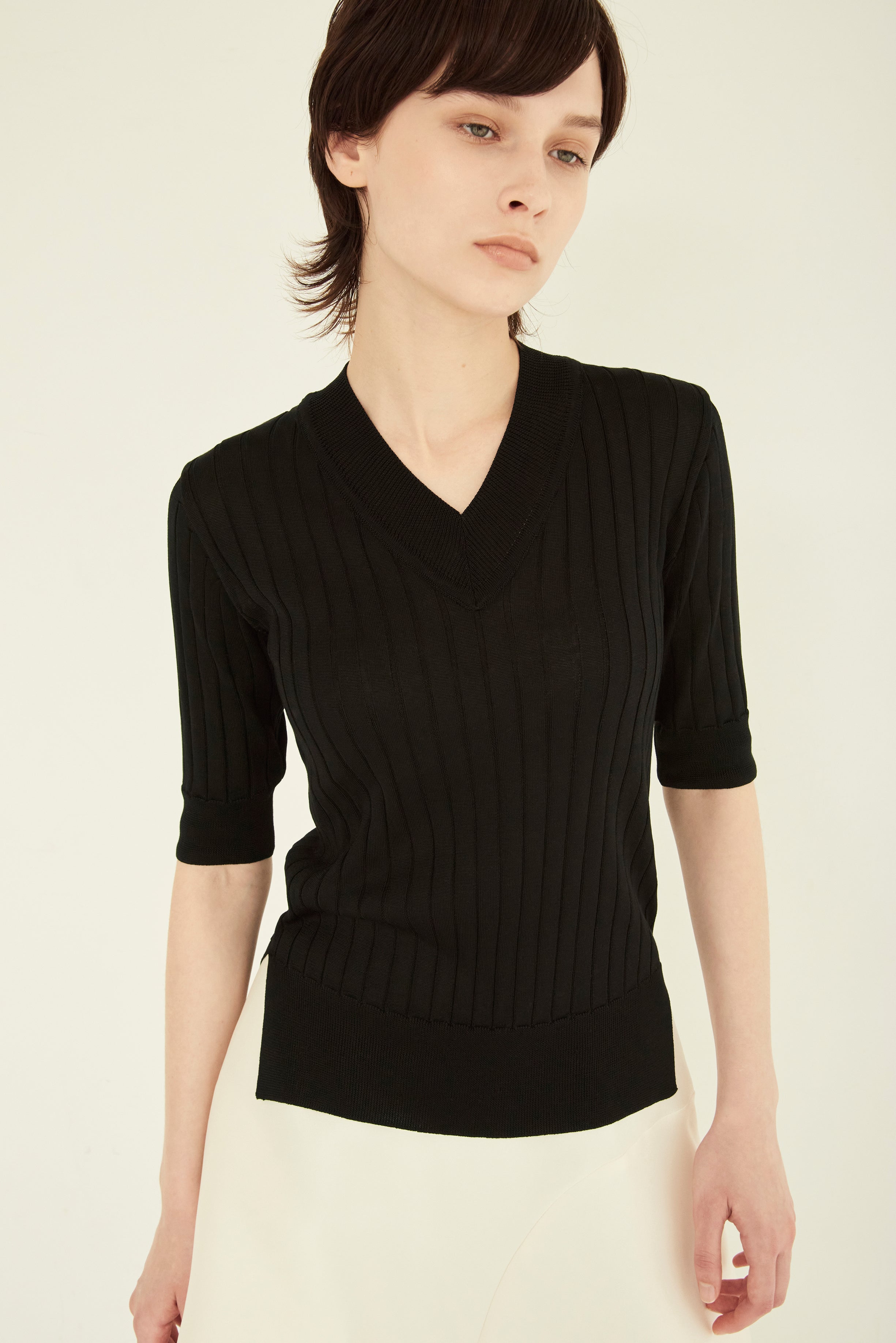 SILK V-NECK KNIT – MW