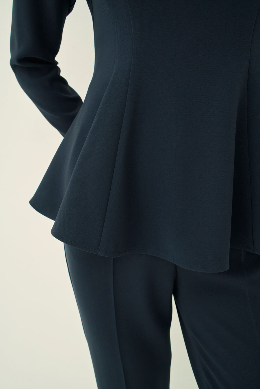 TRIACETATE-(H) STAND COLLAR FLARED BLOUSE
