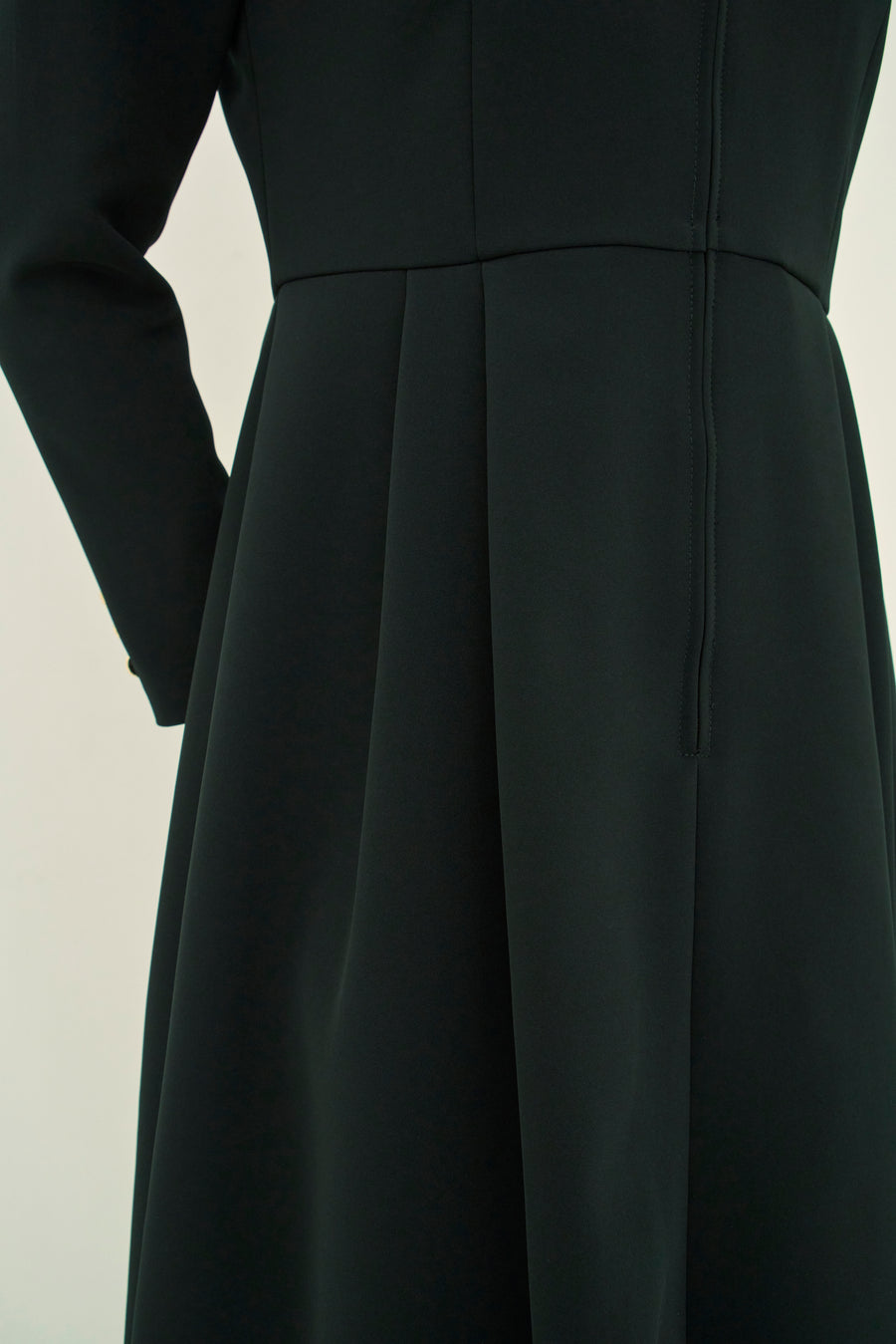 TRIACETATE-(H) BIG COLLAR DRESS