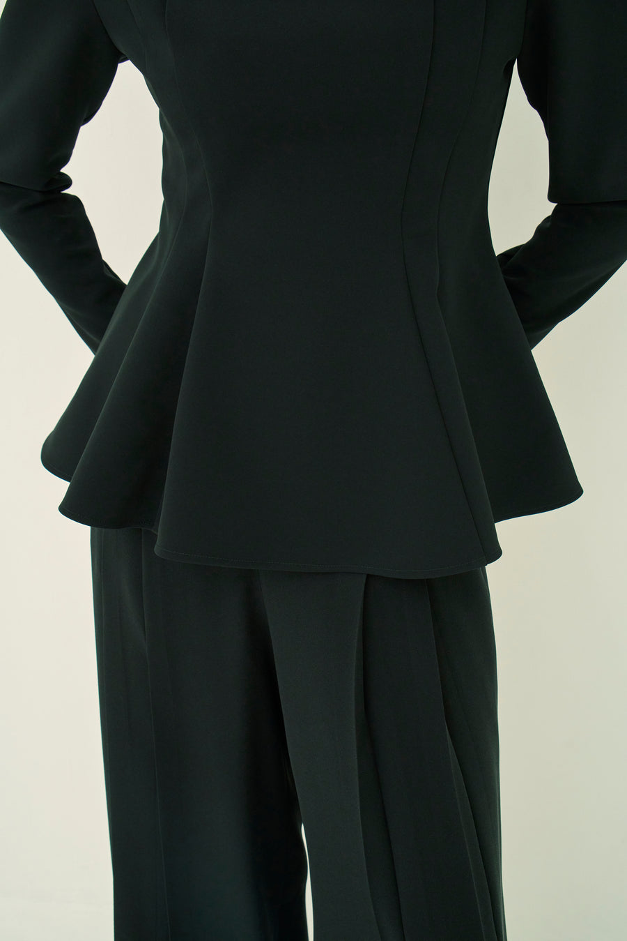 TRIACETATE-(H) STAND COLLAR FLARED BLOUSE